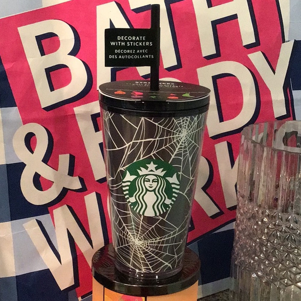 🐈⬛2021 Halloween grande glow in the dark tumbler - Picture 1 of 2
